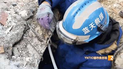 蓝天救援队感动瞬间,蓝天救援队回家迎接仪式全程