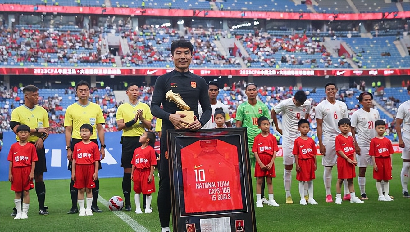 郑智国足第一人,郑智是不是世界顶级中场