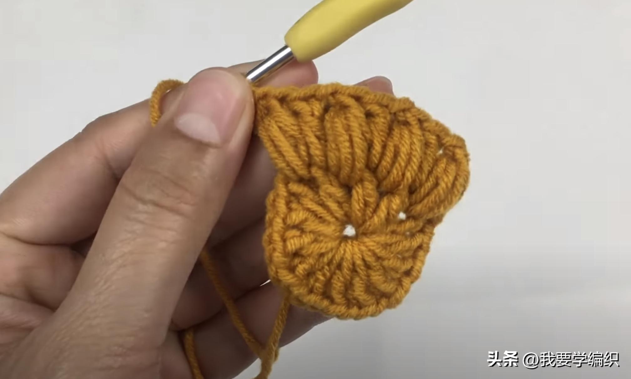 天冷了给自己钩一顶帽子,天冷了注意头部保暖