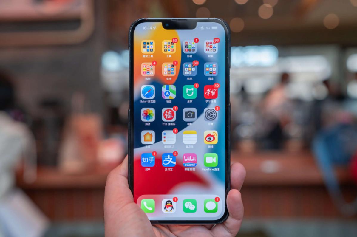 苹果电池对比安卓4500毫安,同样的电池容量安卓比苹果耐用