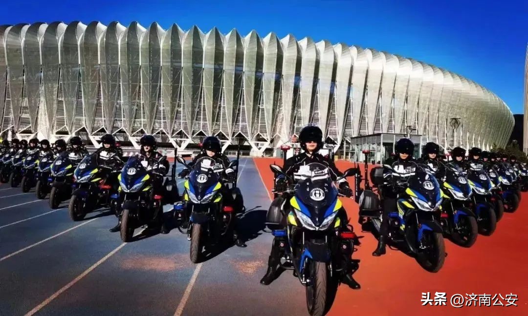 要不要感受下出门见景（警）！