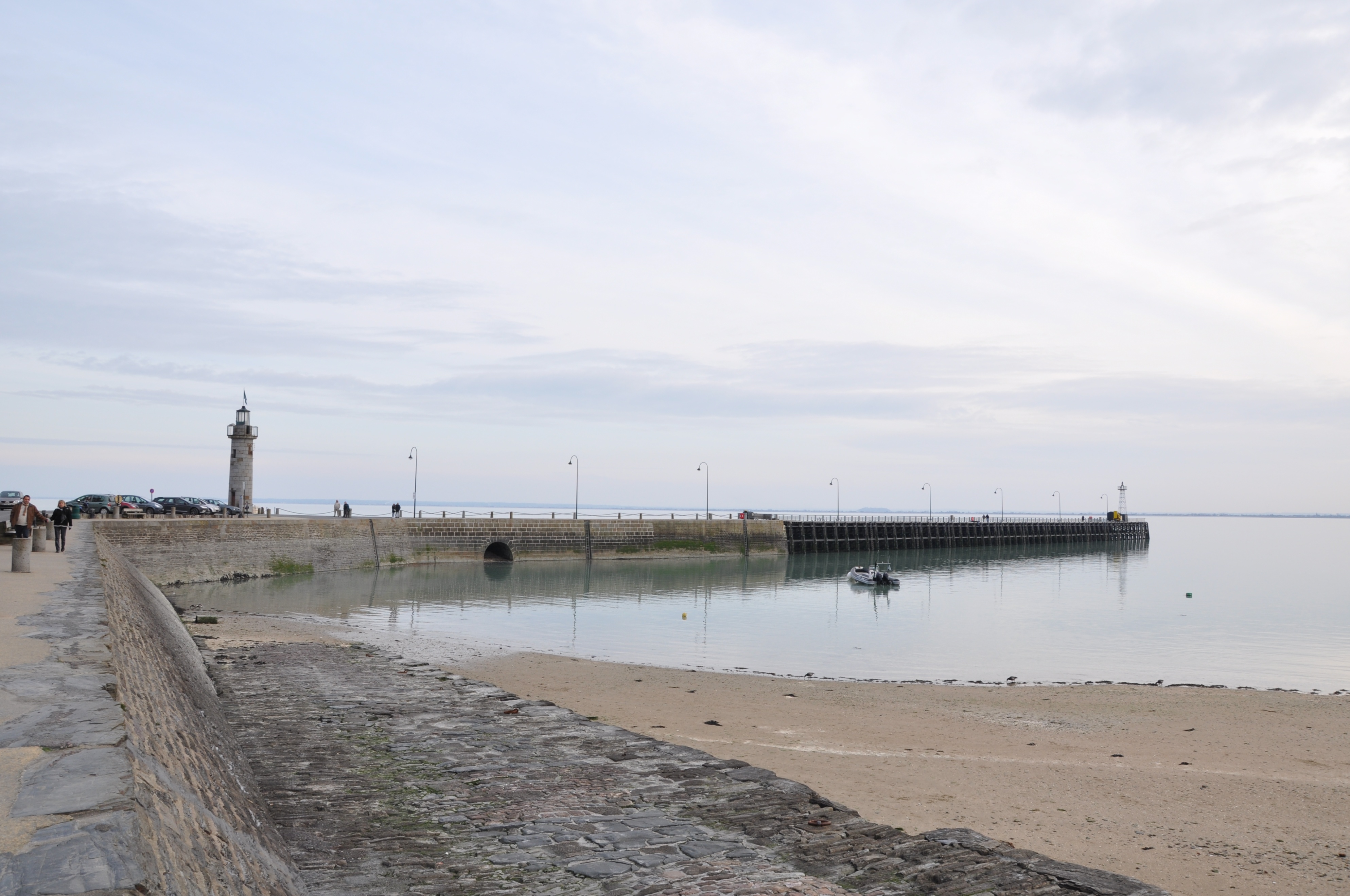 生蚝之都康卡勒：凯撒大帝太阳王拿破仑三世青睐，美味流传两千年