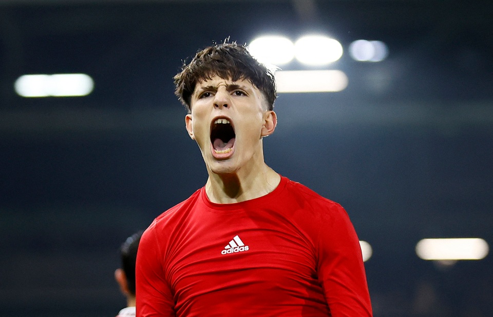 曼联续约莱比锡,曼联续约梅西新闻