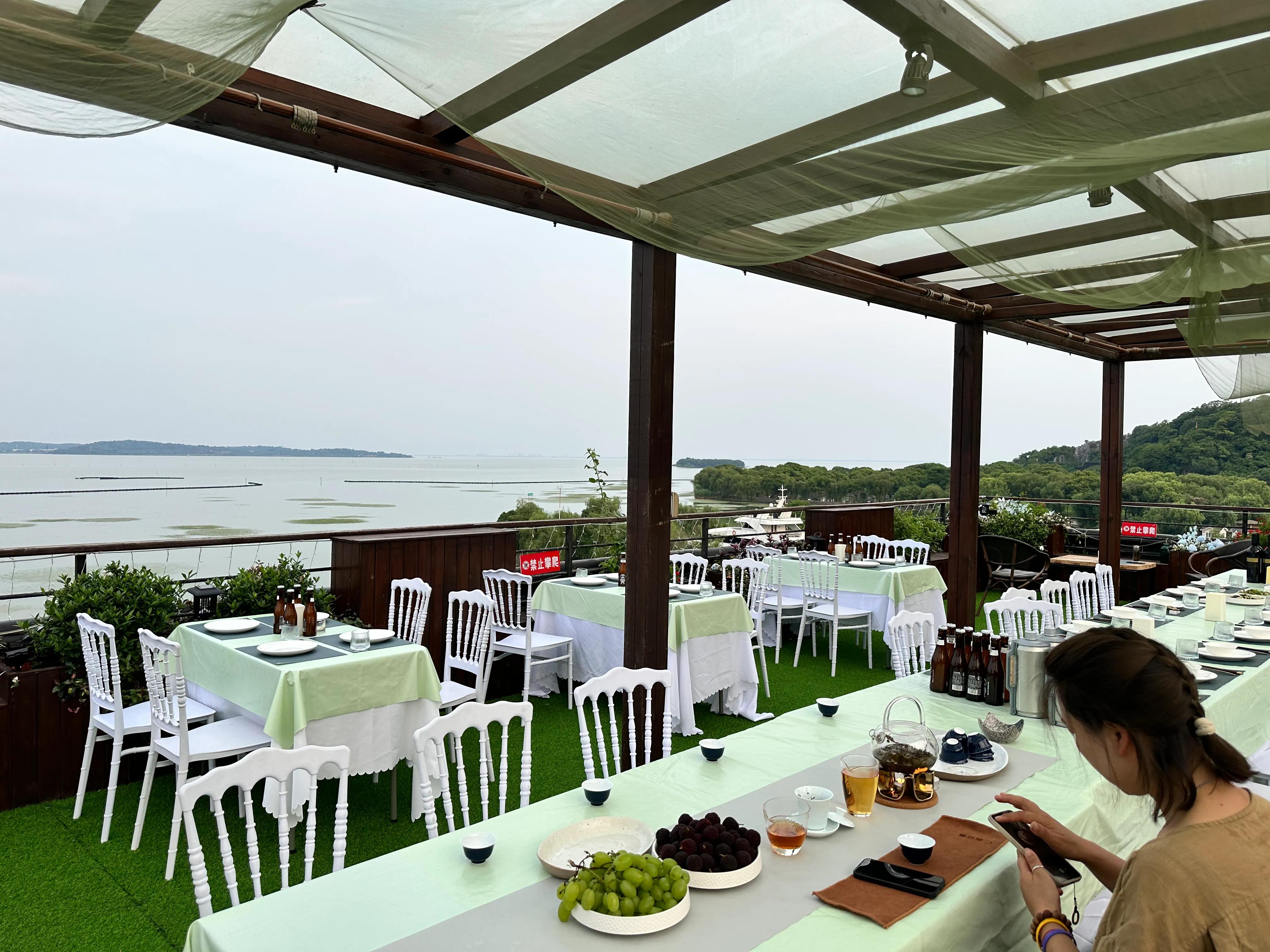 苏州西山明月湾包吃住民宿,苏州西山民宿包吃包住80一天