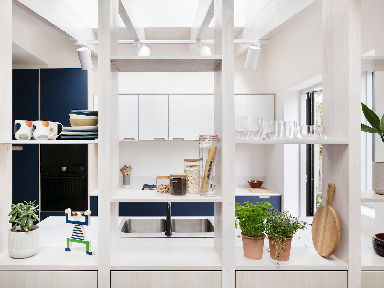 浼︽暒璞崕浣忓畢椤跺眰鍏瘬,浼︽暒鐜颁唬璞畢鍏瘬