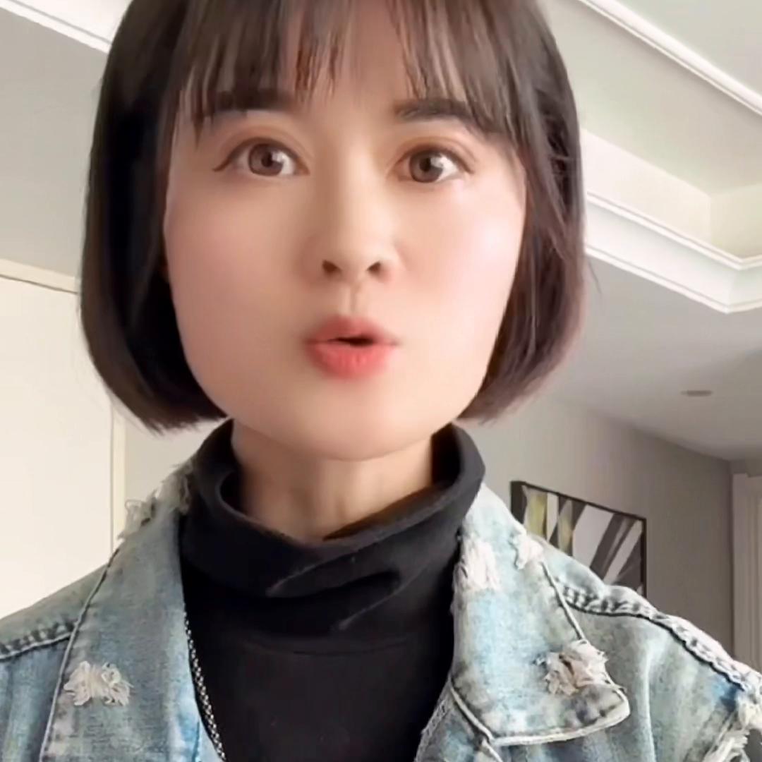 血染征袍透甲红当阳谁敢与争锋古来冲阵扶危主只有常...