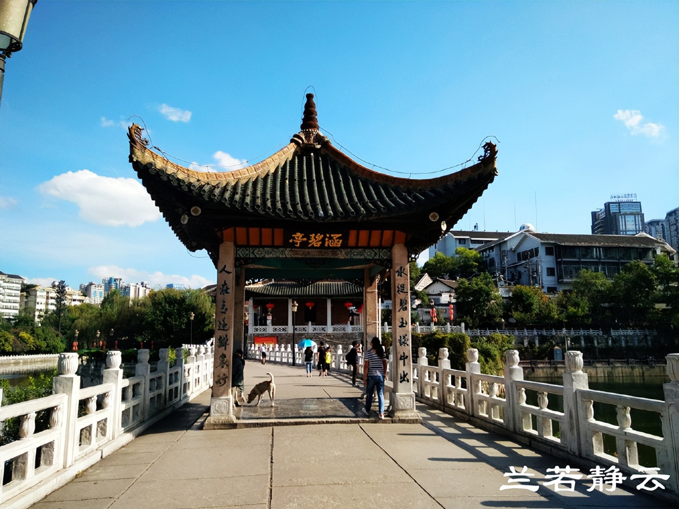 贵阳多彩贵州位置,贵阳多彩贵州城风景区