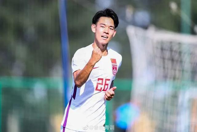 2019年足球国青队u19名单,何小珂国青