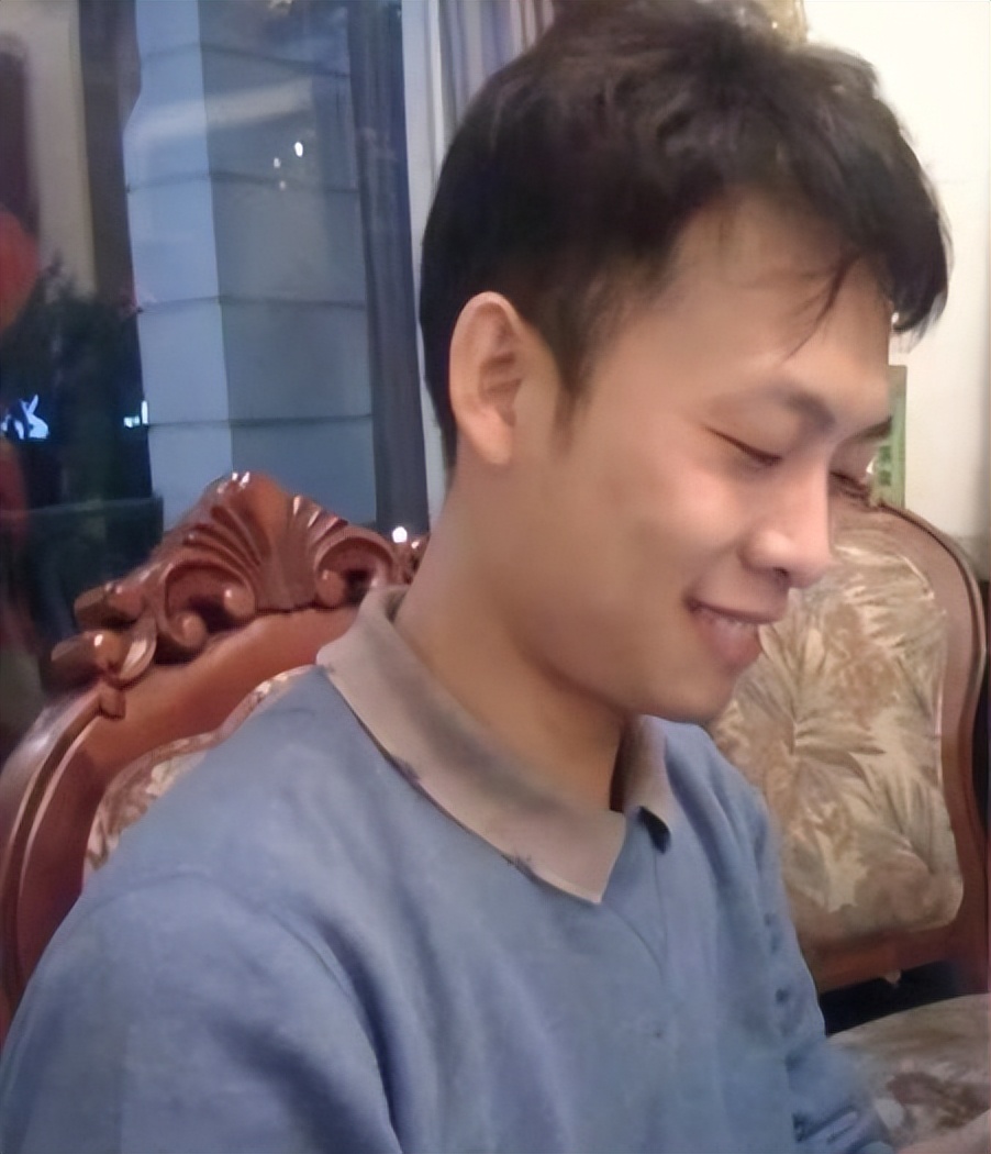 张译苦守植物人初恋十年,张译初恋成植物人苦守10年图片