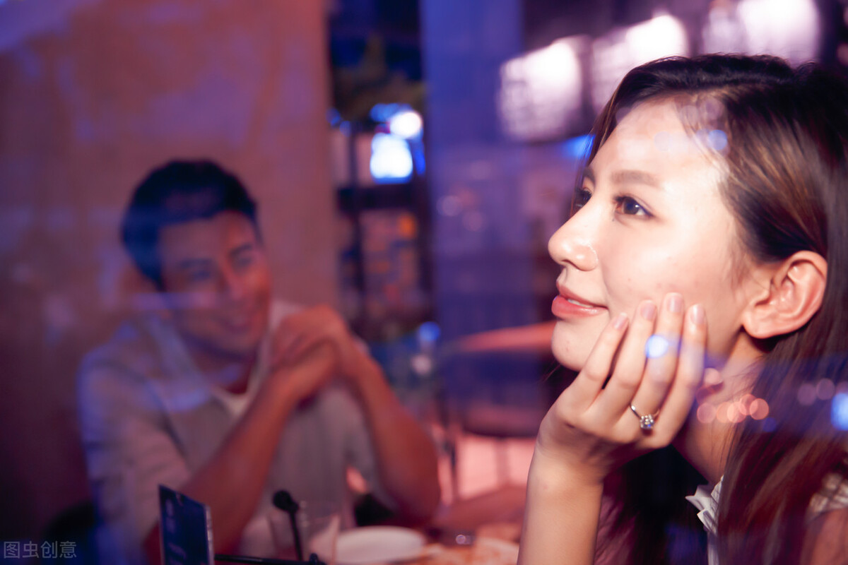 用几个字证明你不再年轻,如何用一句话证明你不再年轻