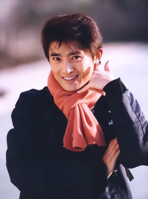 43岁的任泉现状,任泉为什么那么多人转型