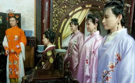 在古代多少钱能买一个丫鬟,古代多少钱可以买一个丫鬟