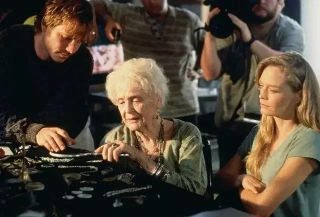 泰坦尼克号幸存者露丝真实原型,泰坦尼克号露丝原型纪录片采访