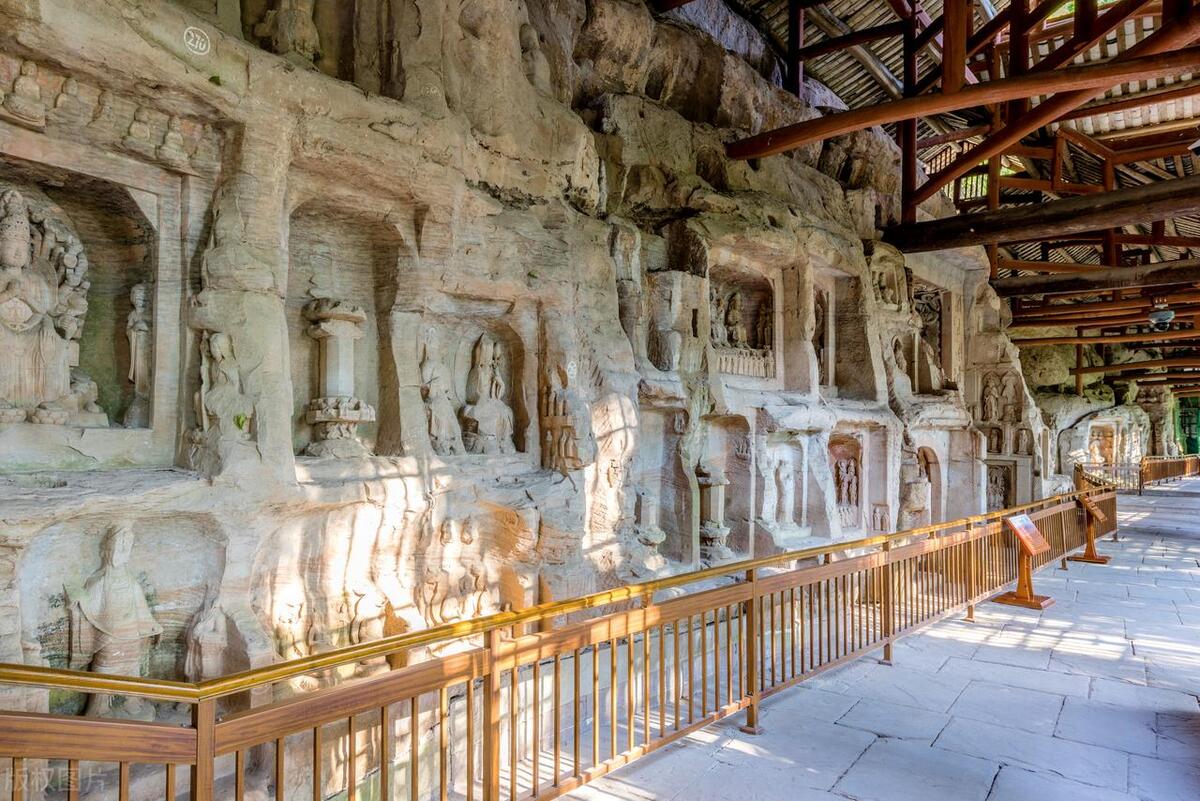 重庆AAAAA级景区有哪些,重庆aaaaa级景区云端廊桥