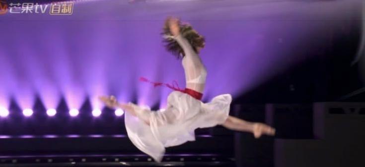 那英乘风破浪的姐姐第三季总决赛,综艺乘风破浪的姐姐片段那英