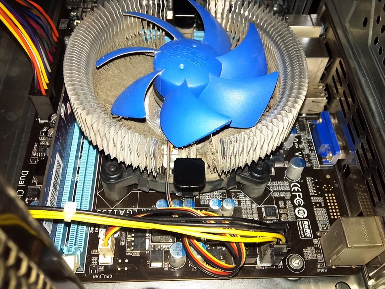 电脑的内存是主要是存什么东西,电脑上的内存究竟有何意义