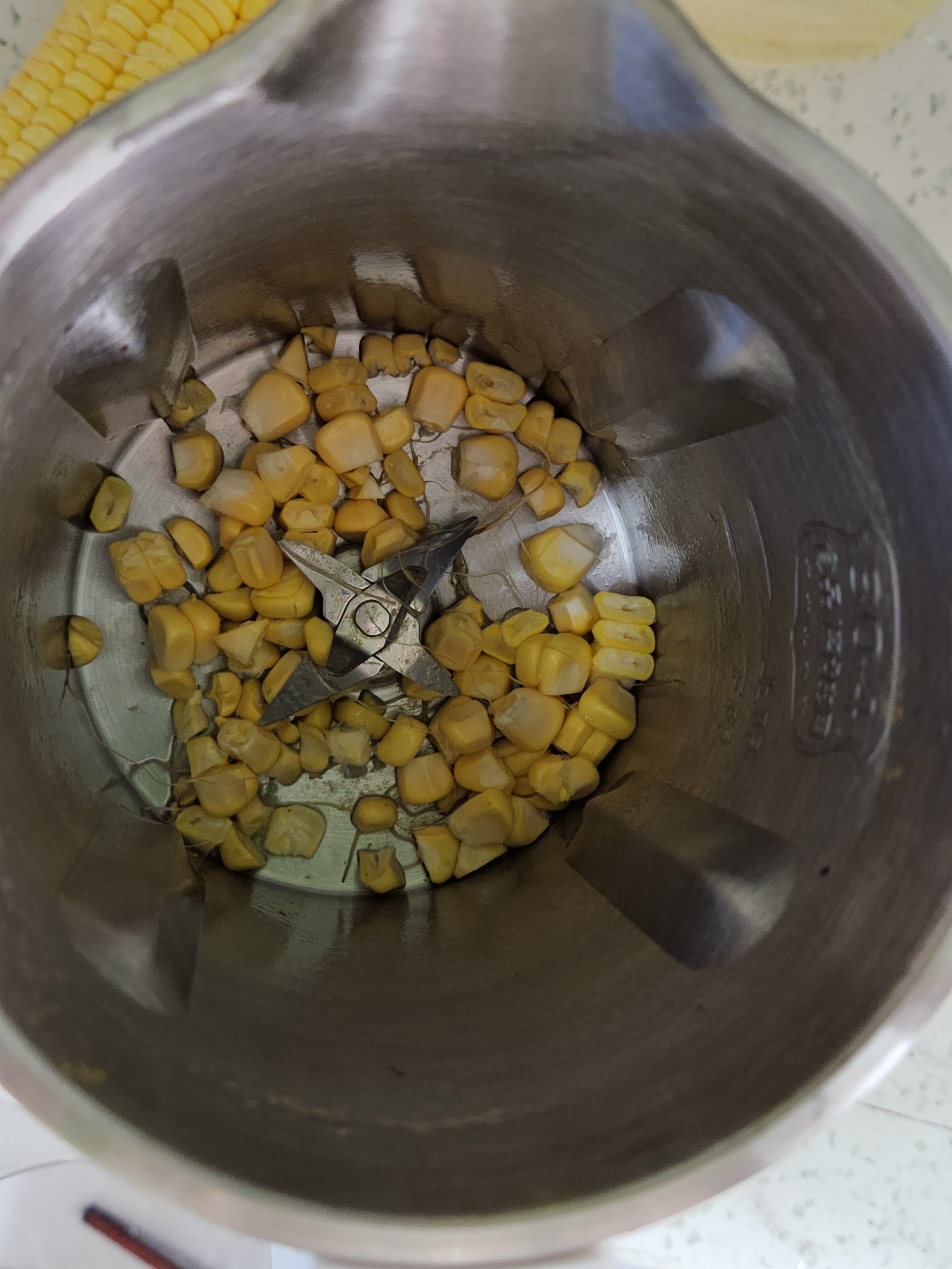 小熊和大宇哪个小型破壁豆浆机好,秋冬厨房新宠大宇云暮破壁豆浆机