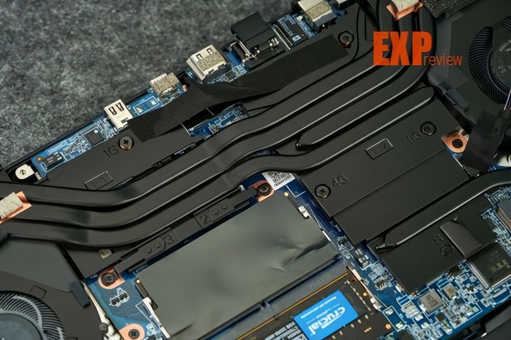 机械革命蛟龙16k4060对比神舟z8d6,机械革命蛟龙16k极光pro旷世g16