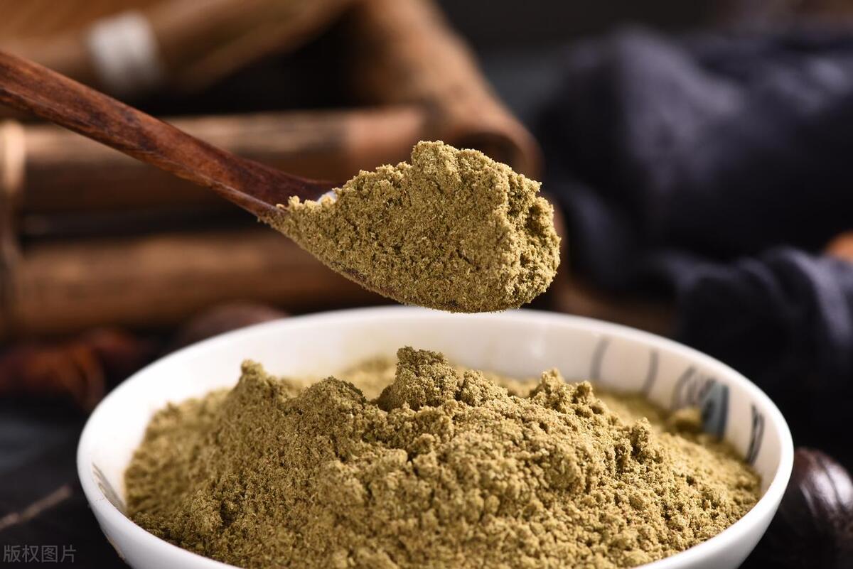 后天长出的褐斑,身体出现褐青斑是什么原因