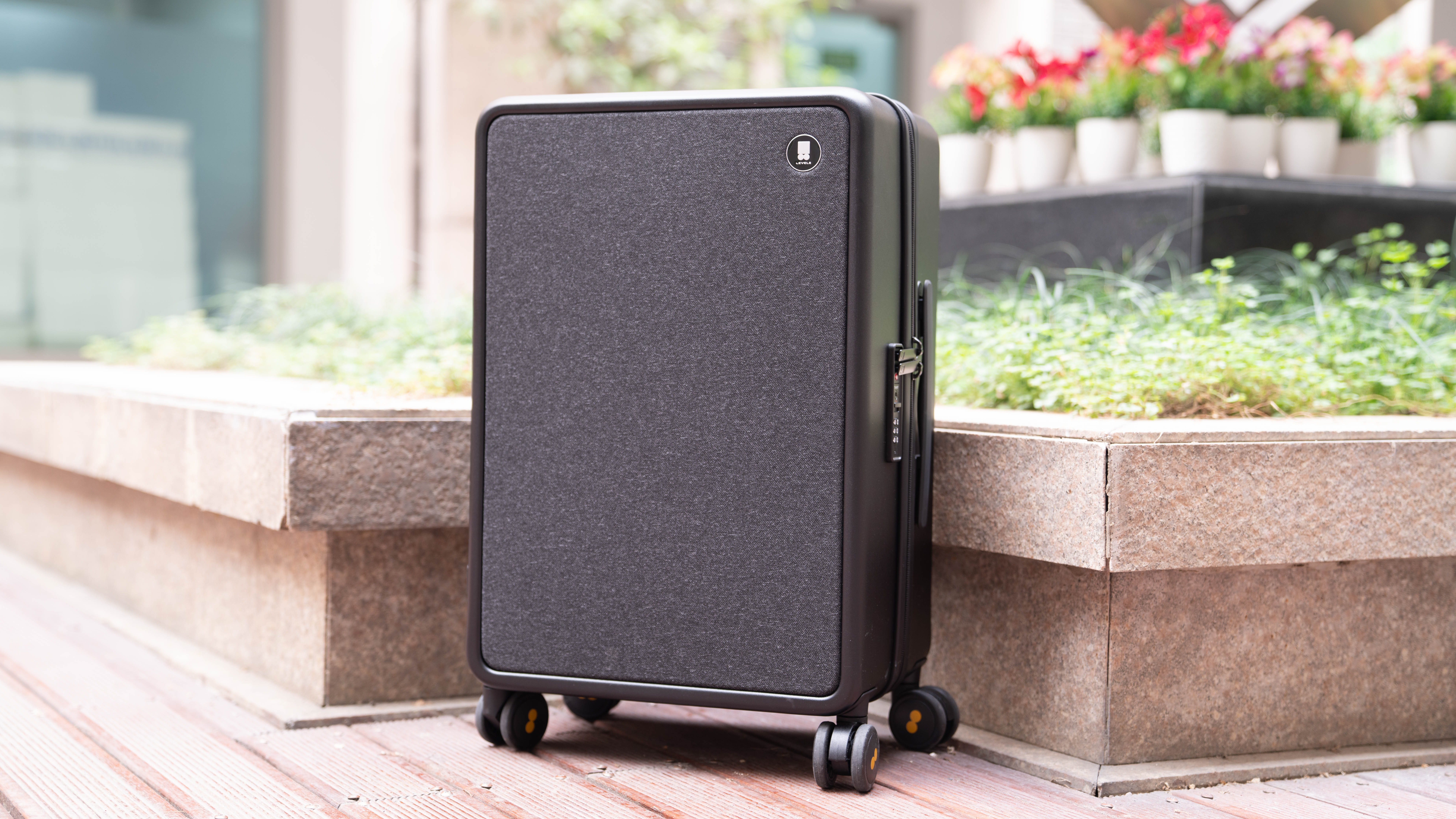 高品质行李箱地平线8号,地平线8号城市脉搏行李箱价格