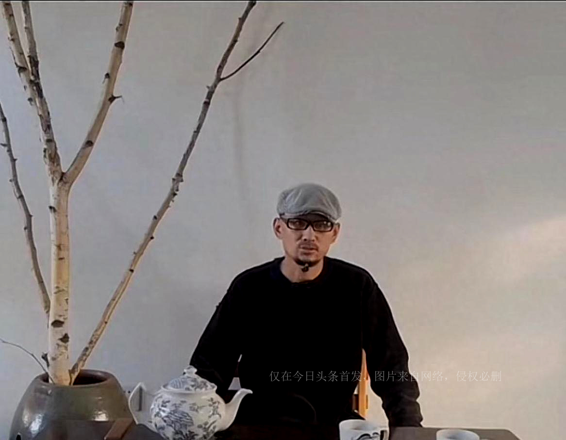 阿宝被揭穿身份后淡出娱乐圈,阿宝退出歌坛后如今过得怎么样