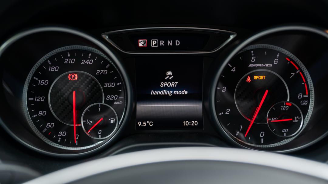 amg车队衣服,amg车队的衣服