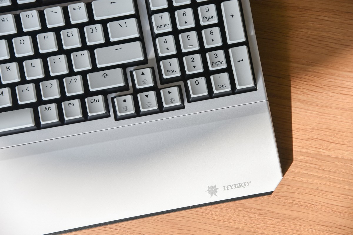 小米机械键盘和雷柏机械键盘,黑峡谷凯华轴键盘好不好