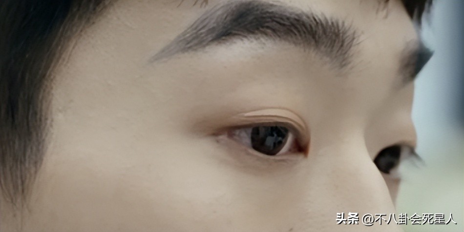 演员假发套穿帮,假发穿帮镜头