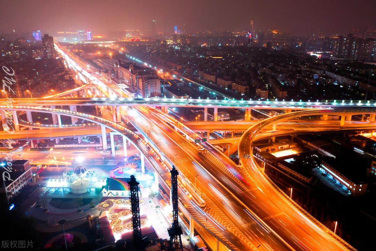 上海旅游十大必去景点,上海欢乐谷必玩十大景点