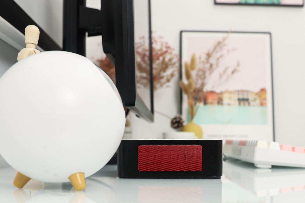 嫌弃“粗大”台式机的戳进来：迷你机也有春天，零刻SER4挺香