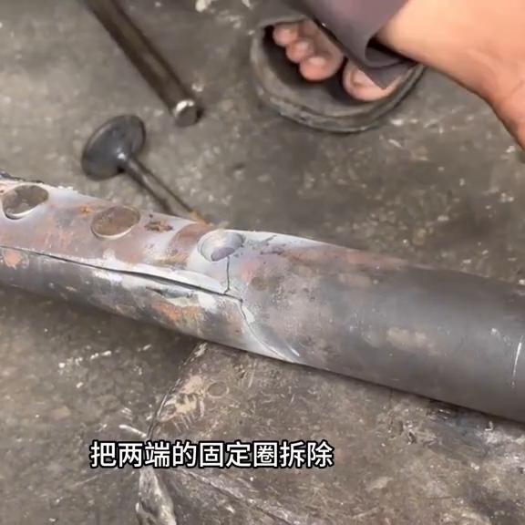 巴铁维修真够奇葩用打铆钉方式修复断开两截的卡车半轴太震撼了