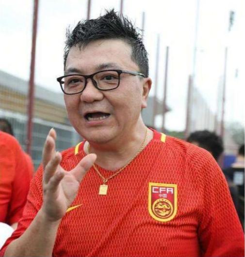 冯巩调侃吃海参,巩汉林回怼用海参比喻