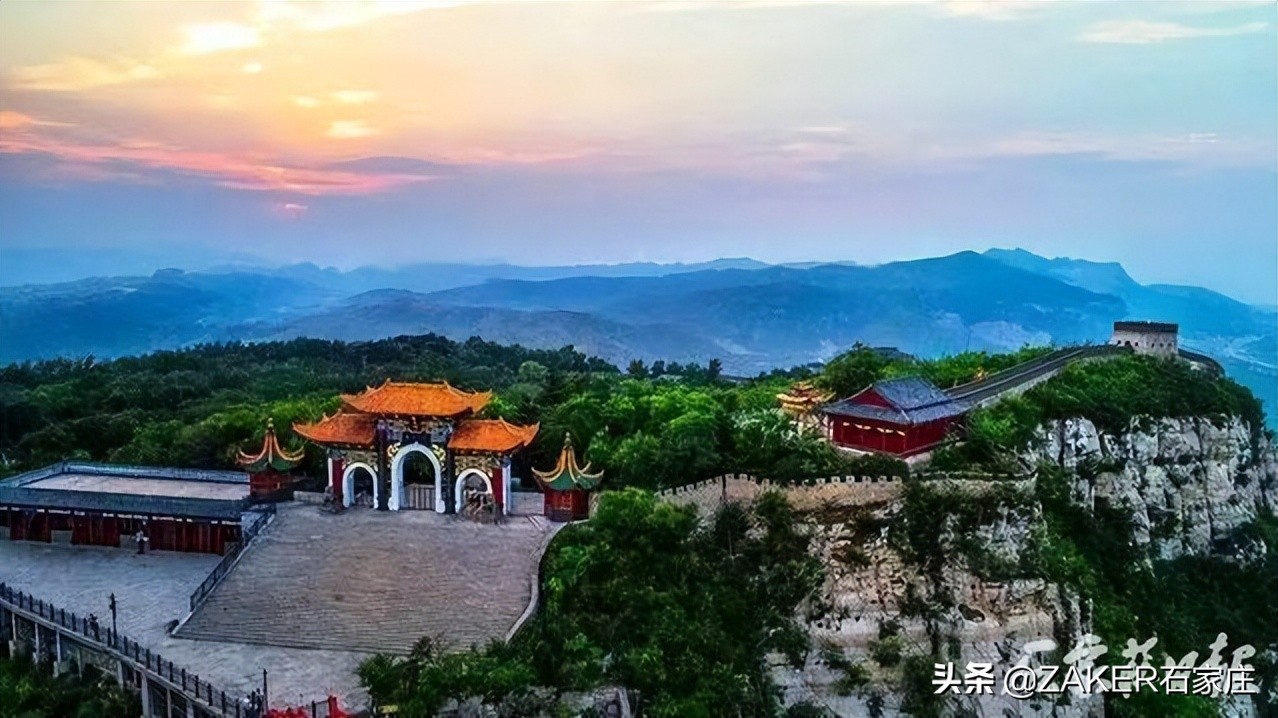 抱犊寨几点爬可以看日落,抱犊寨爬山攻略夜间时间