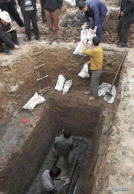 陕西一小墓出土价值超30亿珍宝,陕西穷人墓