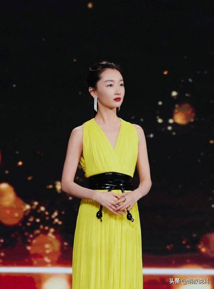 43岁董洁直播,43岁董洁直播带货评论区大翻车