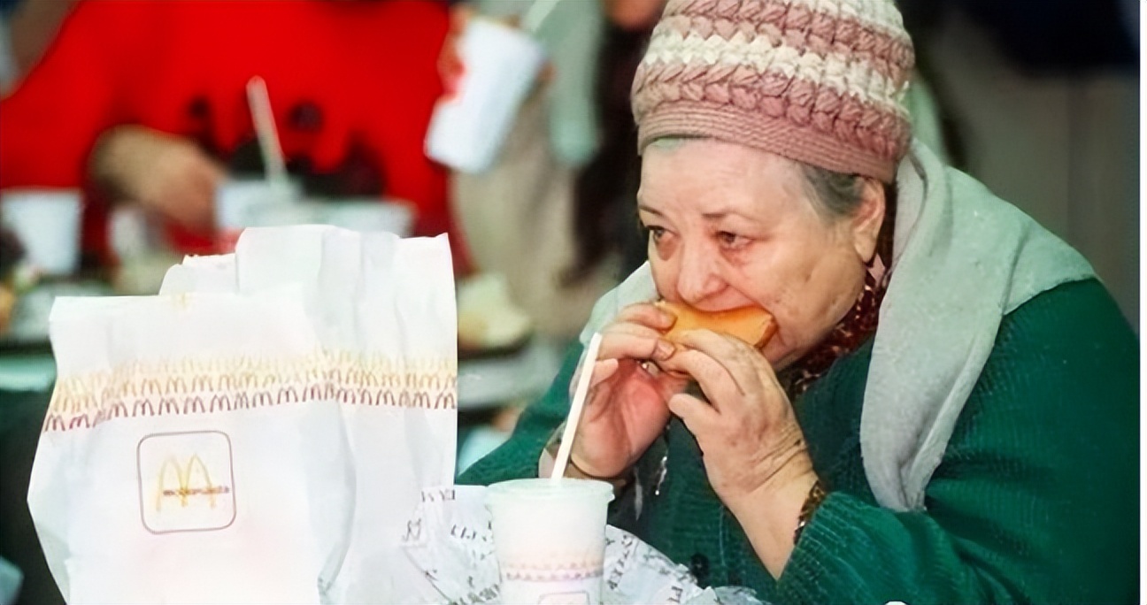 可口可乐撤出俄罗斯了吗,洋品牌退出中国是真的吗