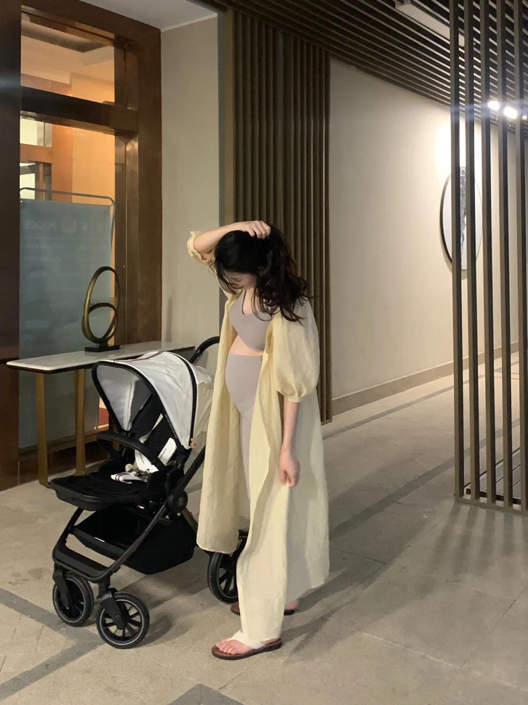 露肚子孕妈装,孕期露肚穿搭