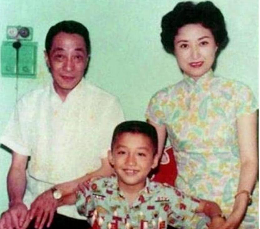 伊能静和秦昊是否婚变,伊能静秦昊当着前夫唱歌