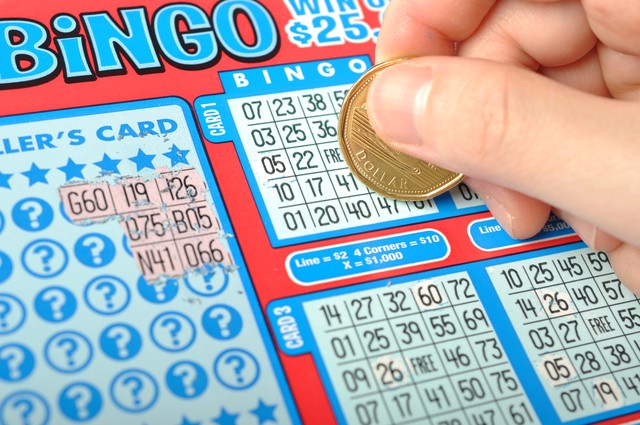 寺庙上香之后年轻人又一新动向开始涌向彩票站，不为暴富只为快乐