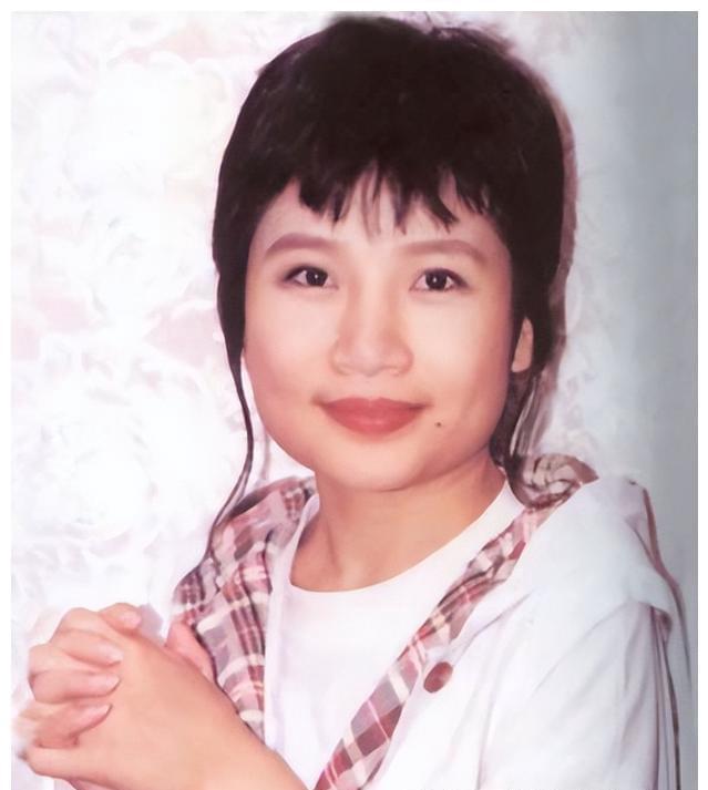 李娜从歌坛一姐到出家为尼,歌手李娜出家为尼的原因是什么