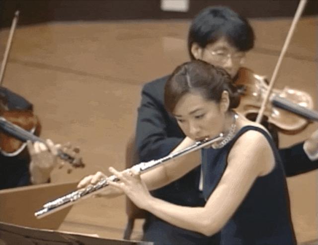 一代乐坛才女的传奇人生：花十余年，收藏千件宝贝