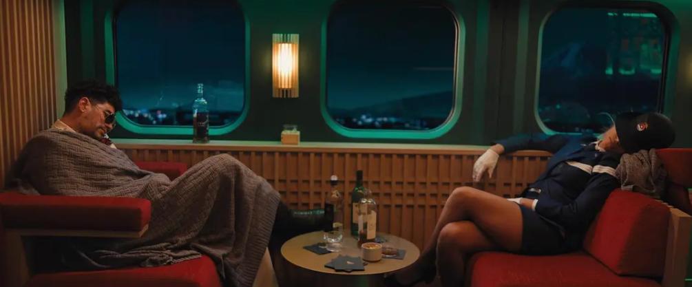 这R级片真过瘾.....