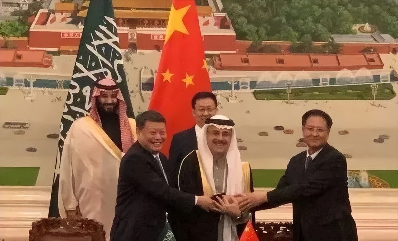 工行 净利润增速对比 (工行总资产利润率2019年)