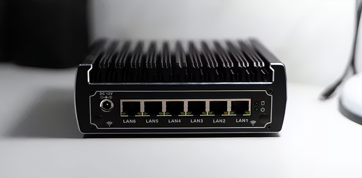 如何选择适合自己软路由,软路由入门款推荐