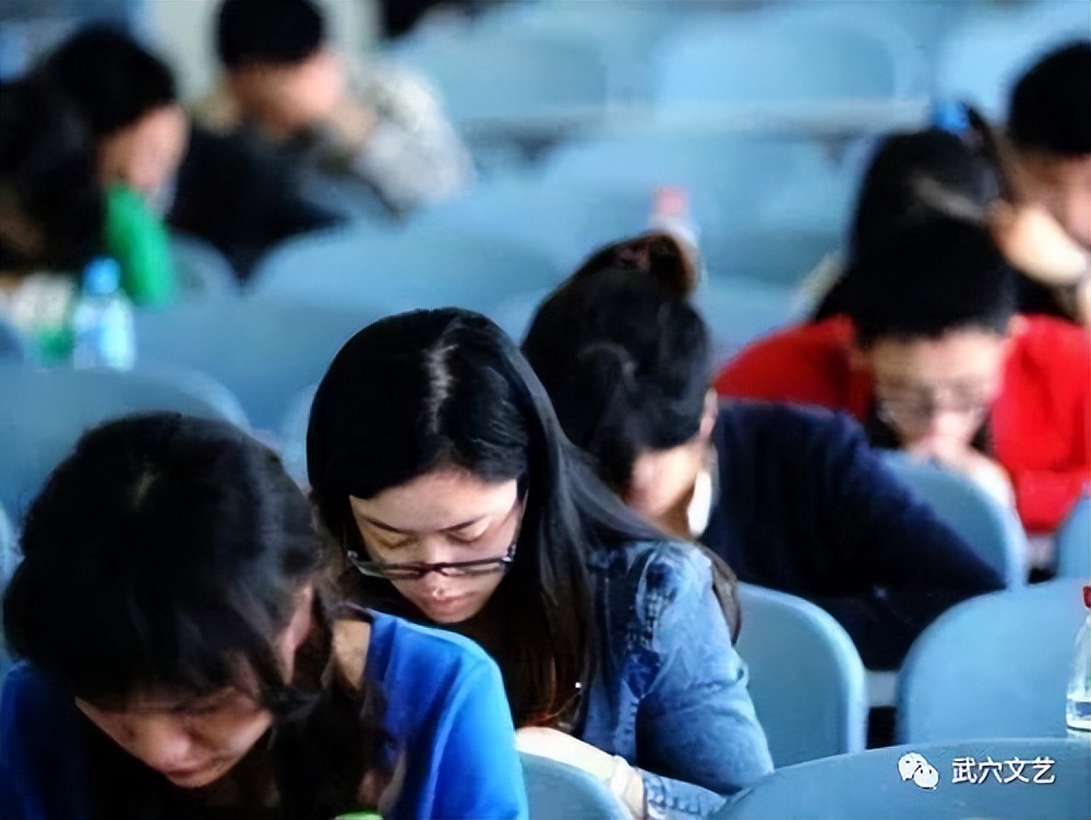 考公务员的第一年,35周岁那年还可以考公务员吗