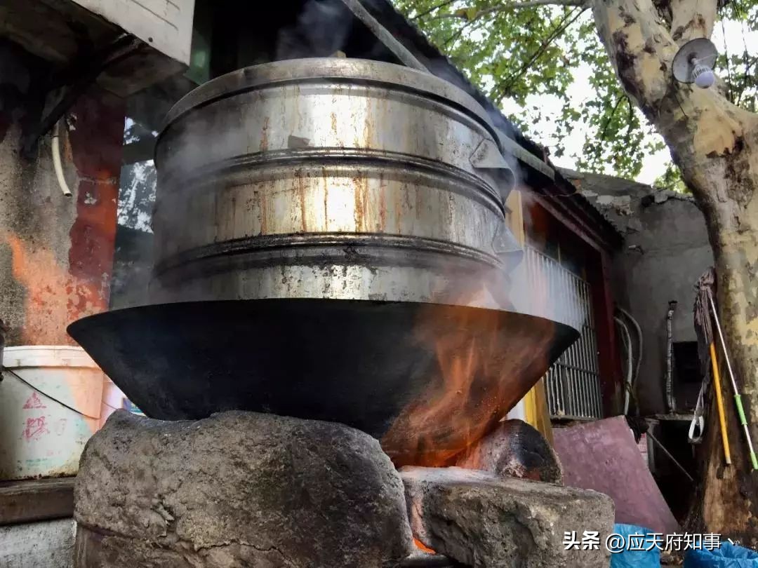 南京燕子矶滨江公园,南京燕子矶是哪个区