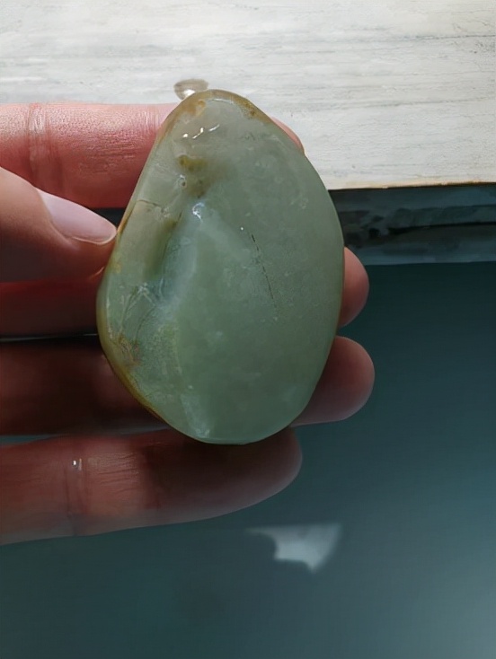 漫卷和田玉吧，漫卷诗书少年狂，灯下独舞异乡客。吧主原创