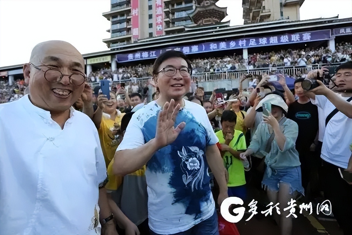 村BA后村超再次霸屏！木匠、瓦匠、肉摊老板的纯粹足球打脸了谁？