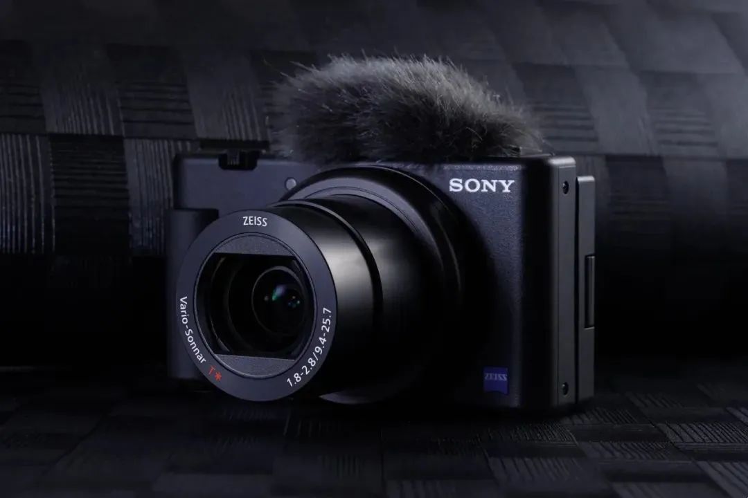 佳能入门级单反相机2000元左右,入门相机选哪款好