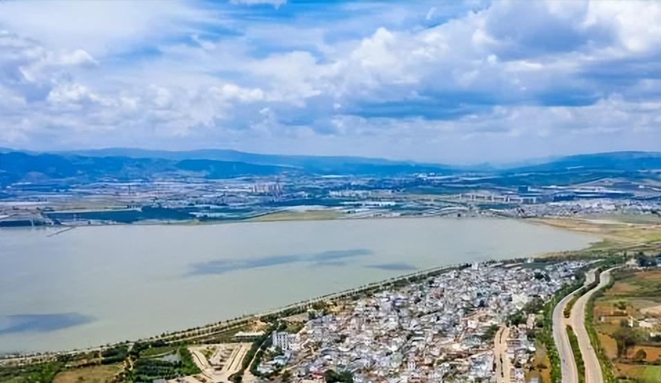 蒙自和个旧合并一起了吗,个旧开远蒙自还合并吗